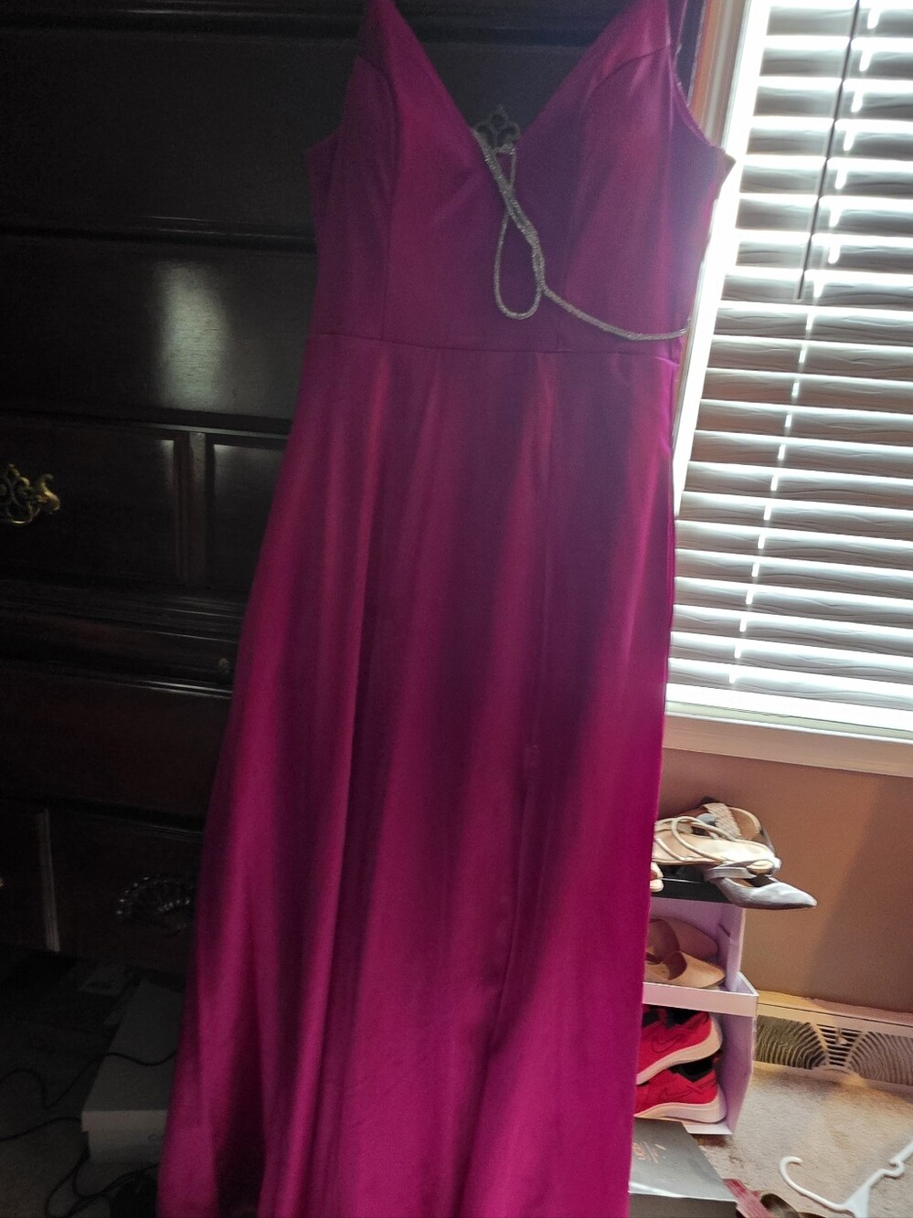 Fuchsia V-Neck Evening Gown - Elegant Women's Dress